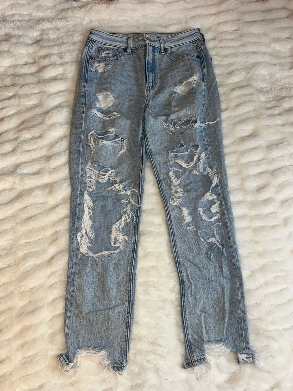 American Eagle Mom Jeans